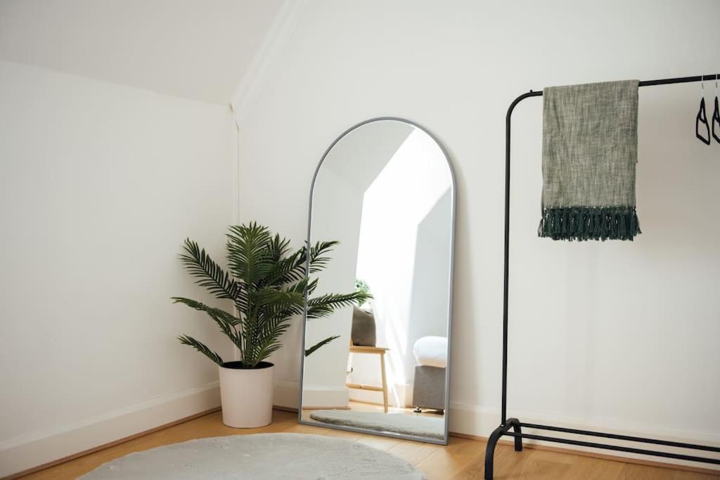 Charming 2 Bedroom Flat In The Heart Of Kings Cross, לונדון מראה חיצוני תמונה