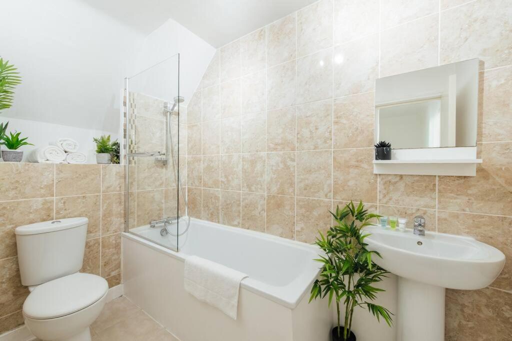 Charming 2 Bedroom Flat In The Heart Of Kings Cross, לונדון מראה חיצוני תמונה