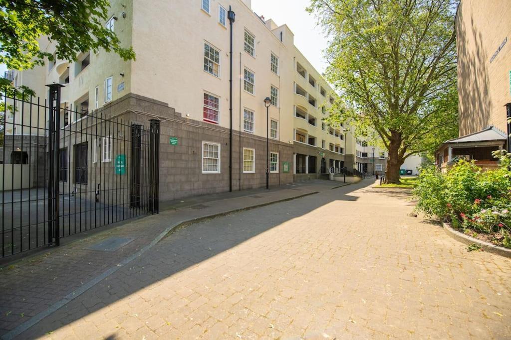 Charming 2 Bedroom Flat In The Heart Of Kings Cross, לונדון מראה חיצוני תמונה