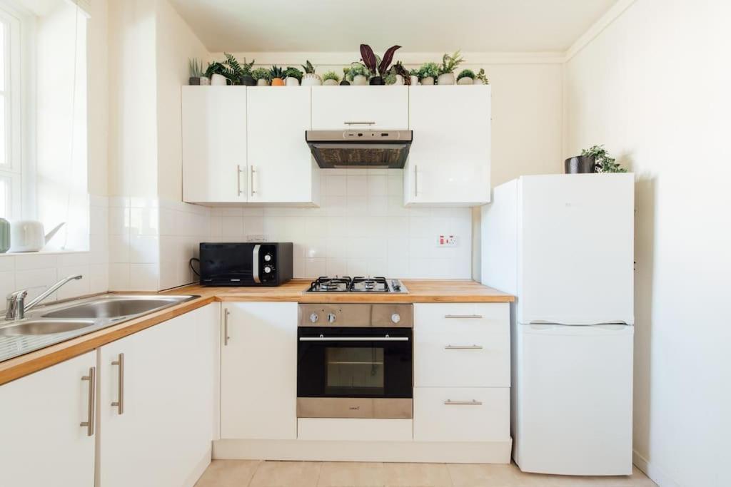 Charming 2 Bedroom Flat In The Heart Of Kings Cross, לונדון מראה חיצוני תמונה