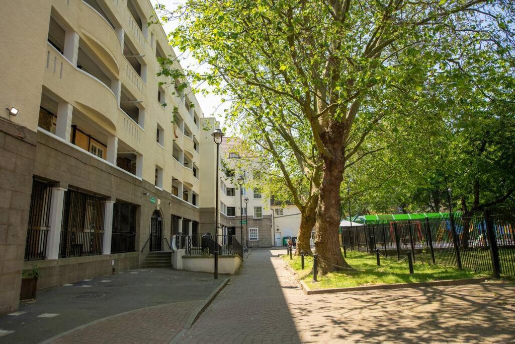 Charming 2 Bedroom Flat In The Heart Of Kings Cross, לונדון מראה חיצוני תמונה