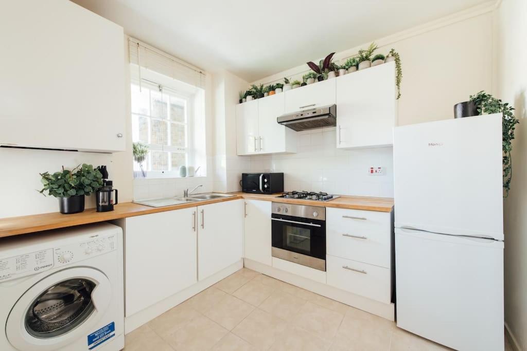 Charming 2 Bedroom Flat In The Heart Of Kings Cross, לונדון מראה חיצוני תמונה